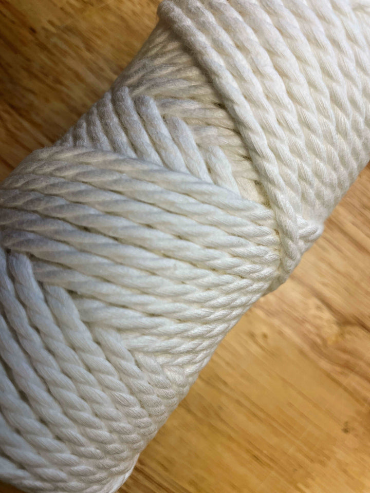 Corde À Macramé – 3brins/4mm/55 Mètres.