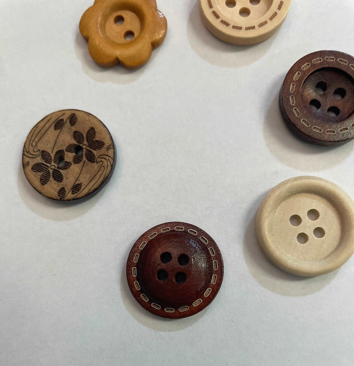 2 boutons de bois à 2 ou 4 trous (20mm)