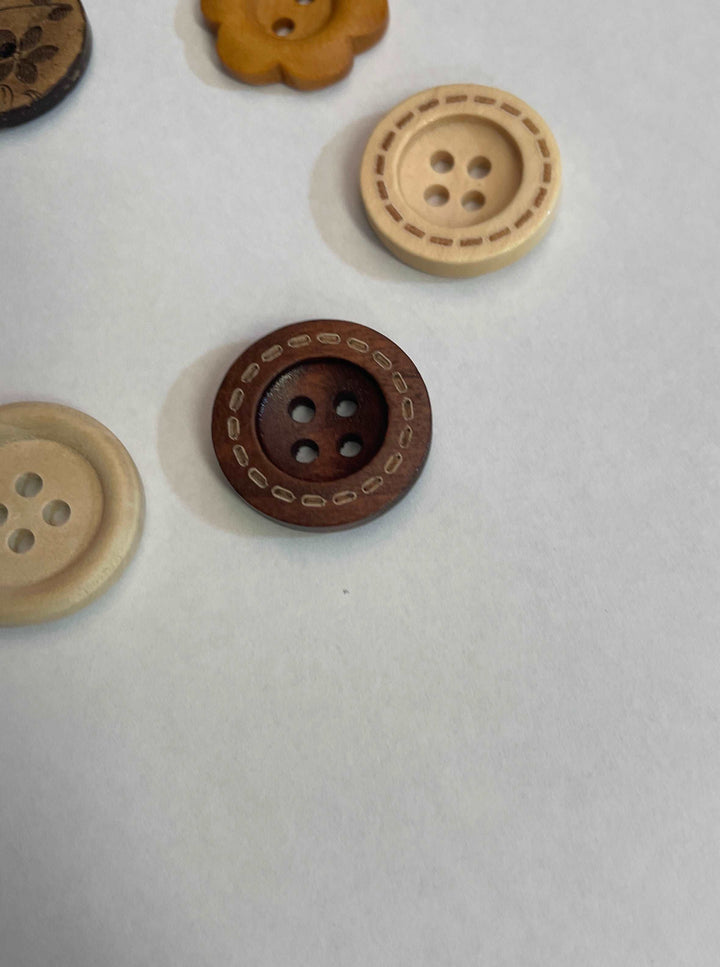 2 boutons de bois à 2 ou 4 trous (20mm)