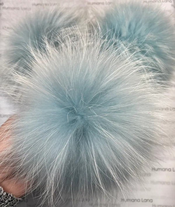 Pompons en fourrure Bleu azur