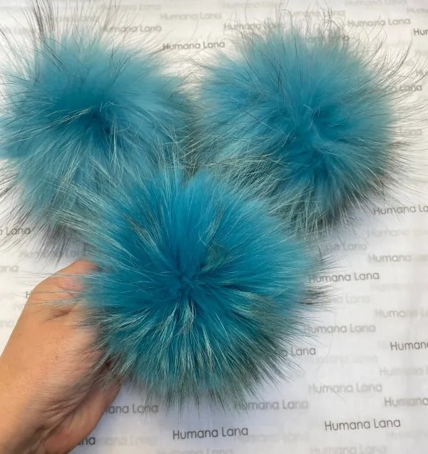 Pompons de fourrure Bleu turquoise