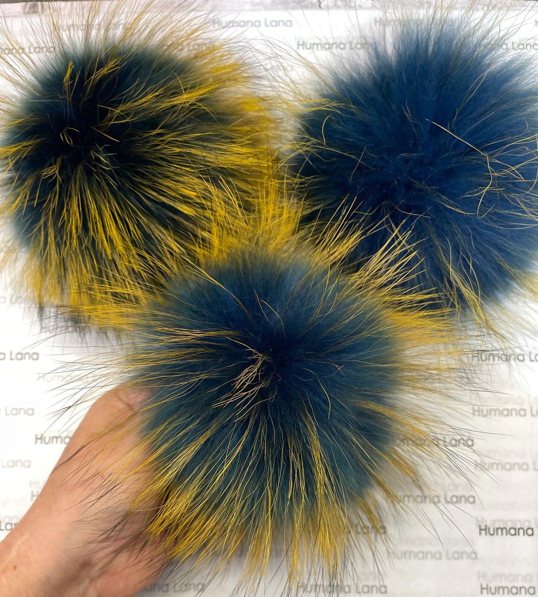 Pompon en fourrure Marine à pointes or
