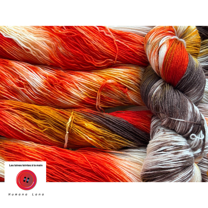 Laine à bas exclusive Humana Lana de couleur Volcano
