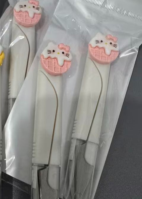 Ciseaux en U, Hello Kitty