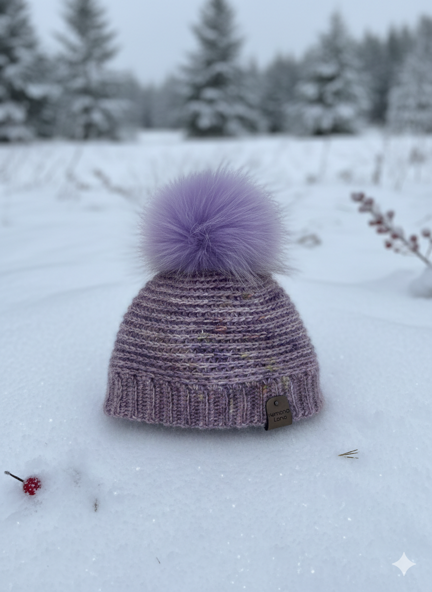 Tuque à pompon lilas au crochet