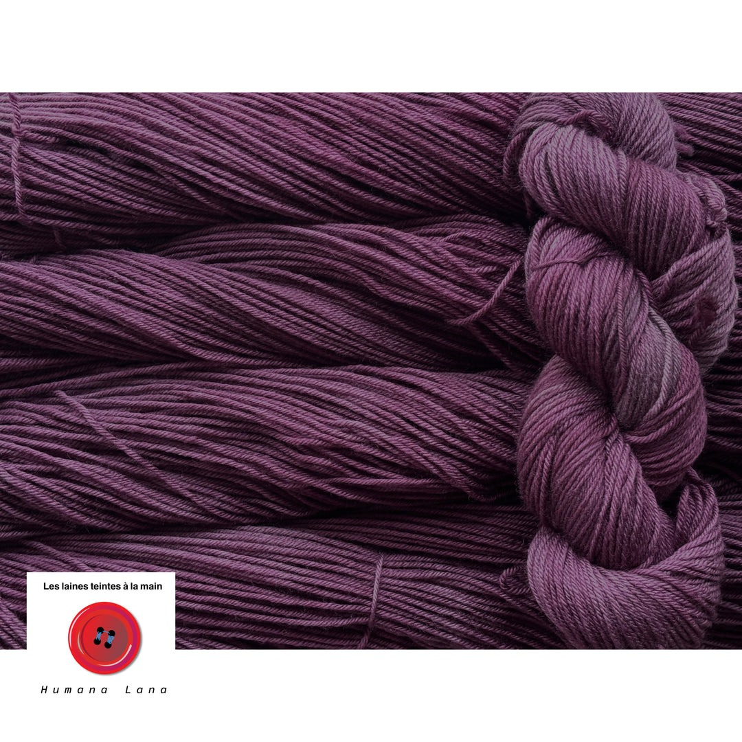 Laine à bas DK exclusive Humana Lana de couleur Aubergine
