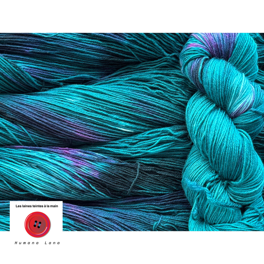 Laine à bas Humana Lana teinte à la main