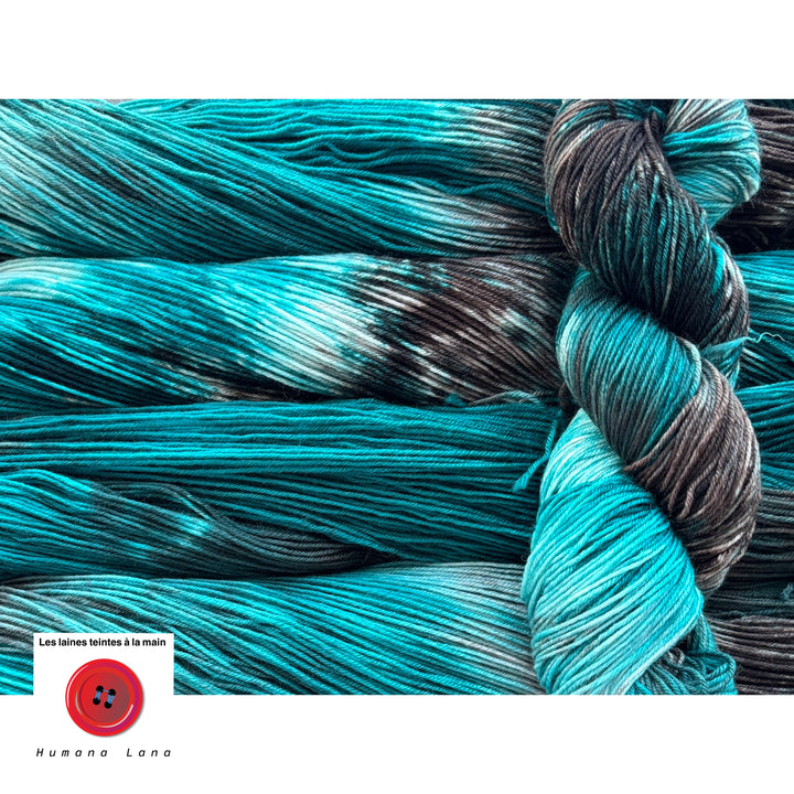 Laine à bas Humana Lana teinte à la main. Édition 2026