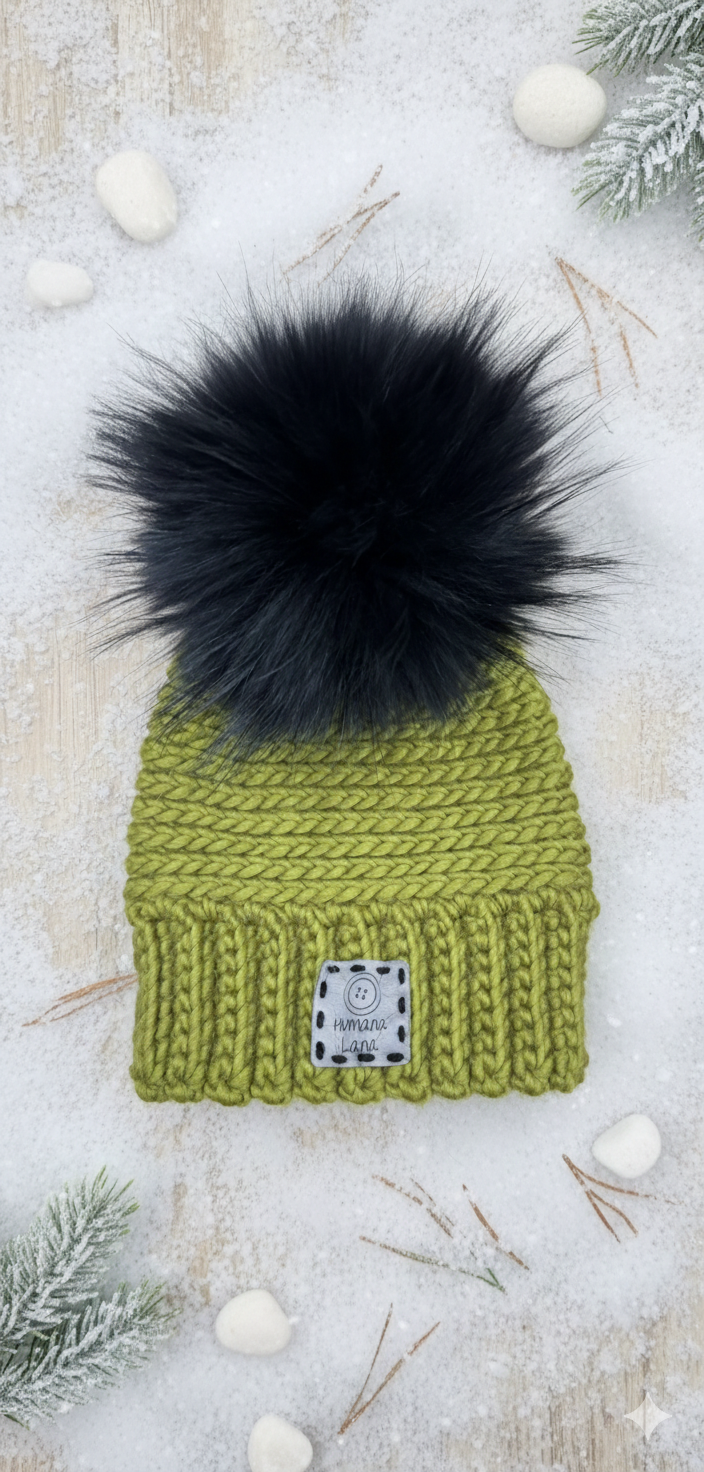 Tuque à pompon vert pistache au crochet