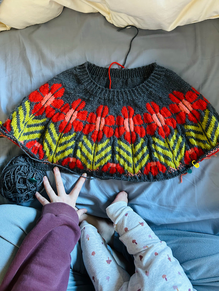 Ateliers de tricot. « On fait le pull Harvest flower sweater »