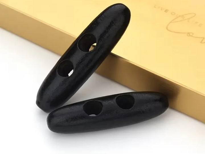 5 boutons en bois