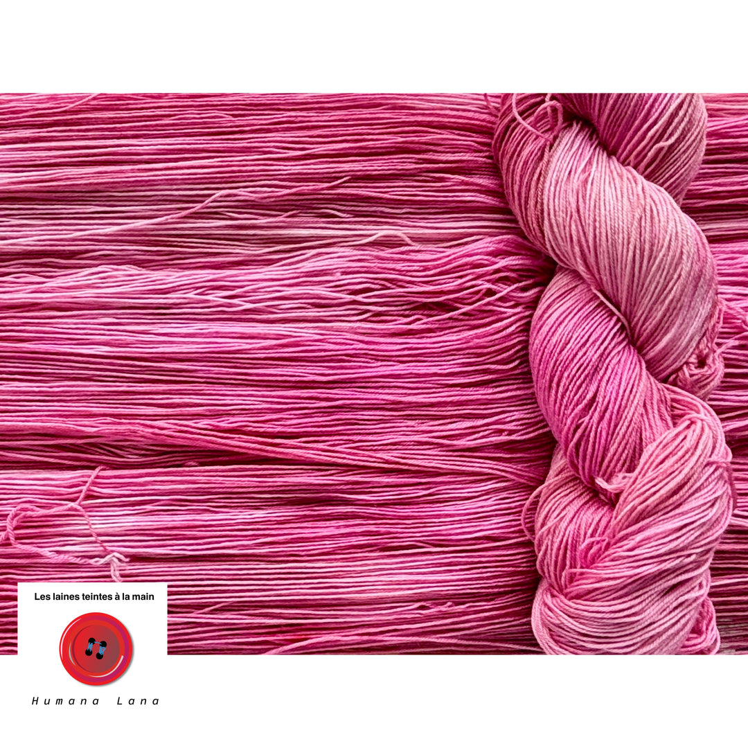 Laine à bas exclusive Humana Lana de couleur Rose