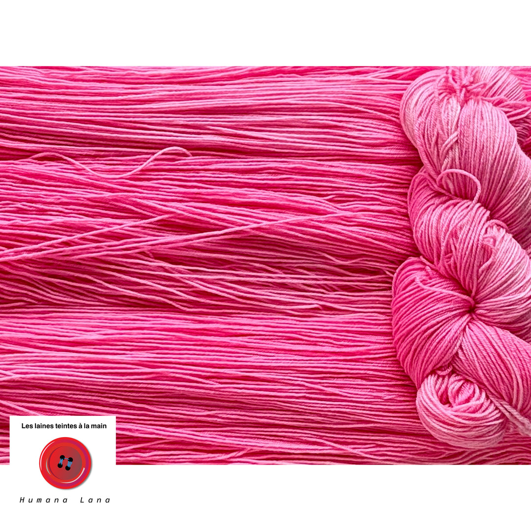 Laine à bas exclusive Humana Lana de couleur Rose-Ann