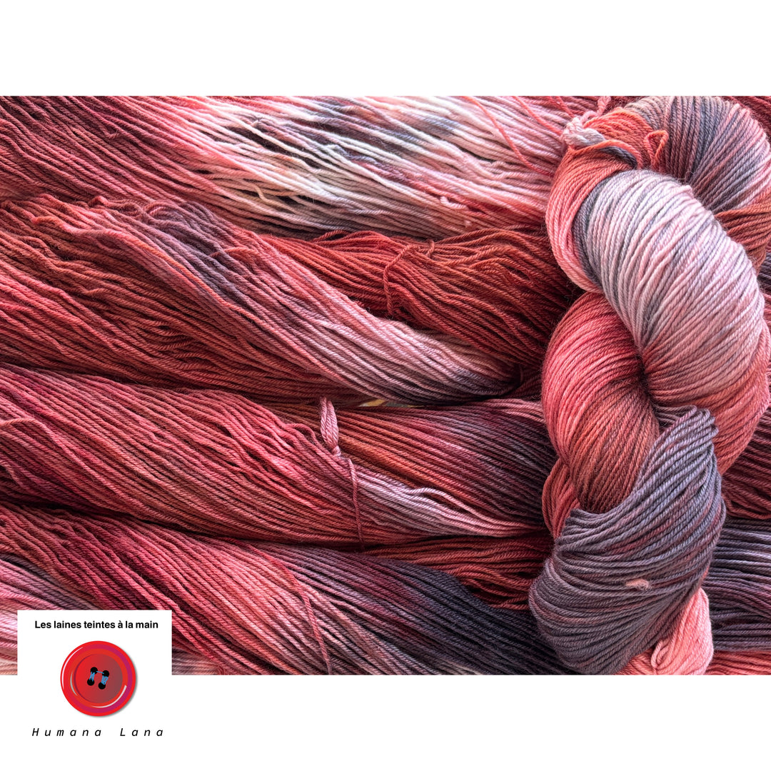 Laine à bas exclusive Humana Lana de couleur Écorce rosée