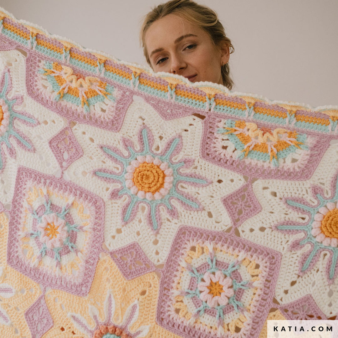 Kit CAL Stars in Bloom : Couverture de Fleurs au Crochet PRÉ-VENTE pour septembre