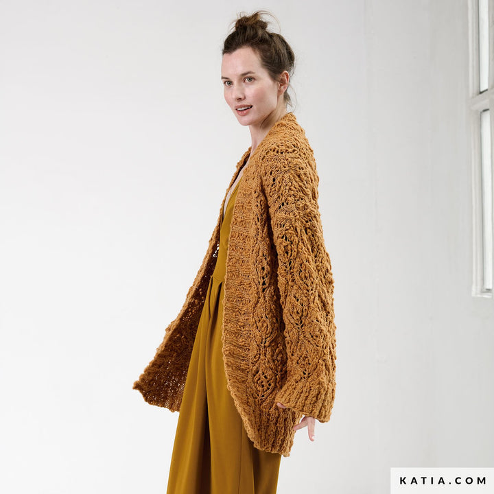 Catalogue Katia. Automne-Hiver 2025. Femme-Homme Concept 18