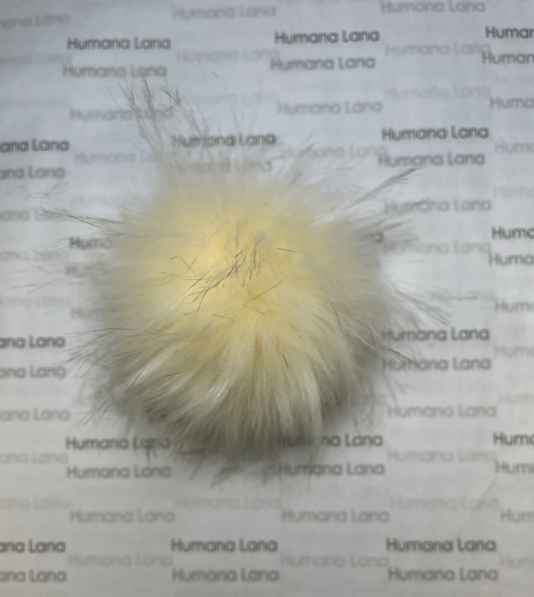 Pompon de fausse fourrure 15-16cm (1011)