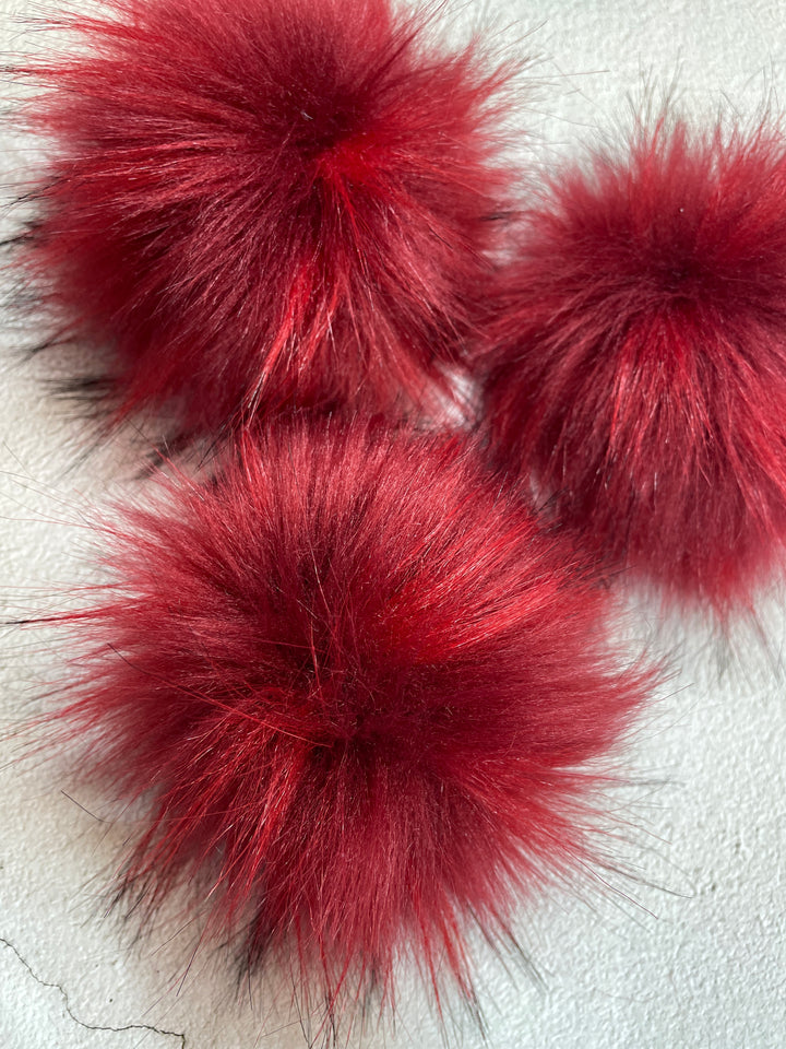 Pompon de fausse fourrure 16-17cm (1006)